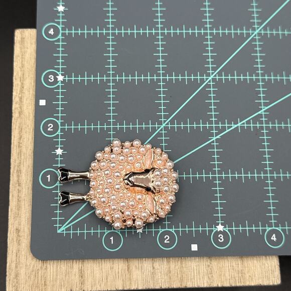 Sheep Brooch Simulated Pink Pearls Wool Rose Gold Tone Lamb Pin - Picture 5 of 6